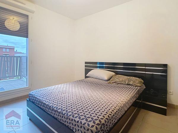 A vendre T2  40 m2  HAUTEUR DU MERLAN - TERRASSE - PARKING PRIVE