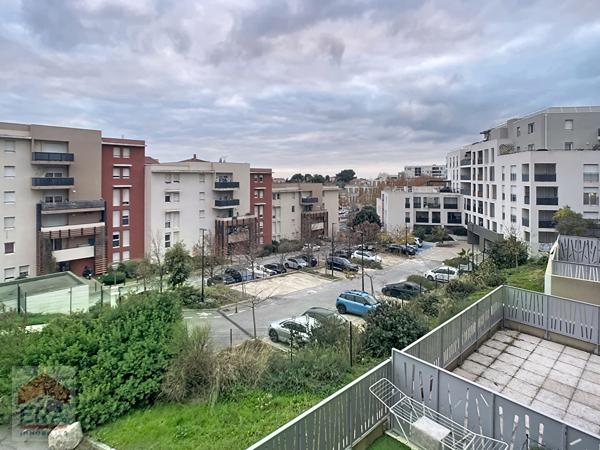 A vendre T2  40 m2  HAUTEUR DU MERLAN - TERRASSE - PARKING PRIVE