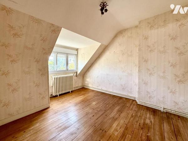 Muzillac- Maison à rénover proche du cœur de bourg