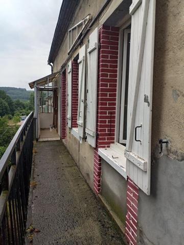 Appartement au 1er étage sur 500m2 de jardin