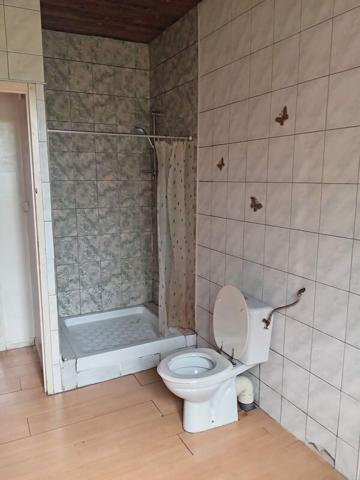 Appartement au 1er étage sur 500m2 de jardin