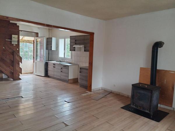 Appartement au 1er étage sur 500m2 de jardin