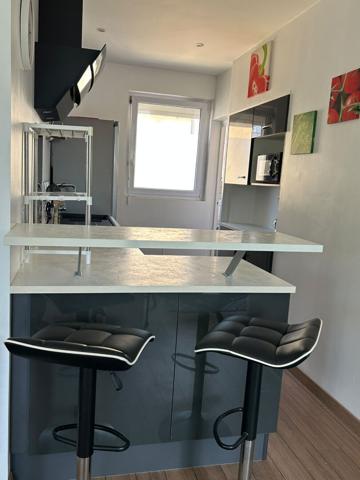 Appartement meublé T2 + balcon + garage La Rochelle La rochelle