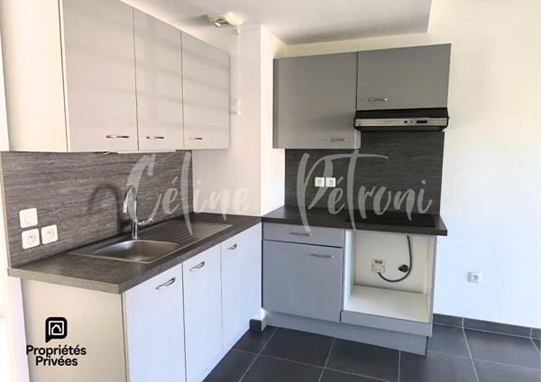 Saint-Raphael - Secteur Valescure / Les Plaines - Superbe T2 de 53 m² avec terrasse, ascenseur, parking et garage en option