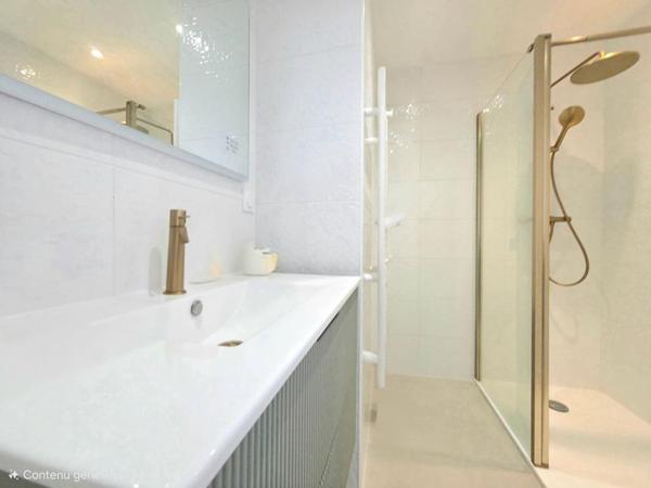 Appartement Le Lavandou 4 pièce(s) 95 m2 A 2 MINUTES DE LA MER