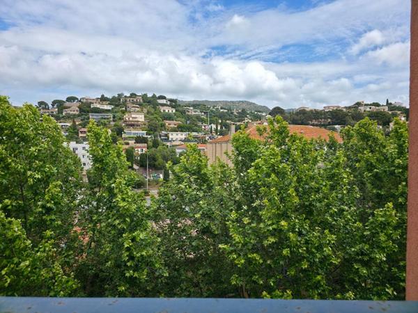 Appartement Le Lavandou 4 pièce(s) 95 m2 A 2 MINUTES DE LA MER