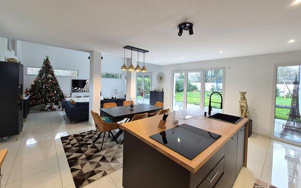 Maison à vendre    5 pièces •  Chaumes-en-Brie