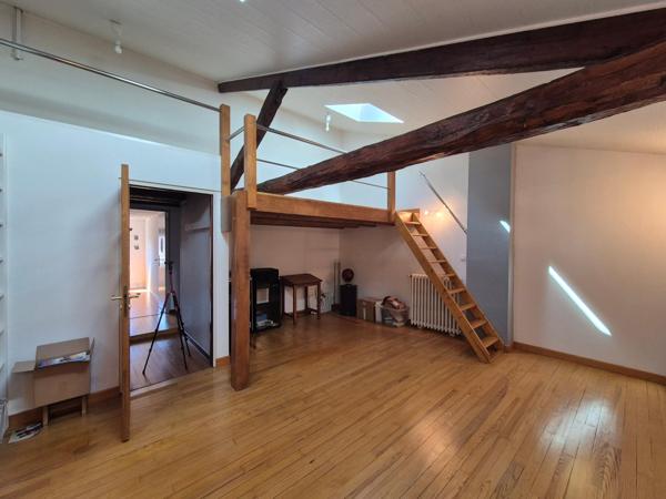 MAISON DE VILLE DE 300M2