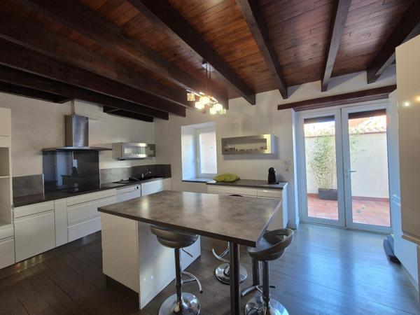 MAISON DE VILLE DE 300M2