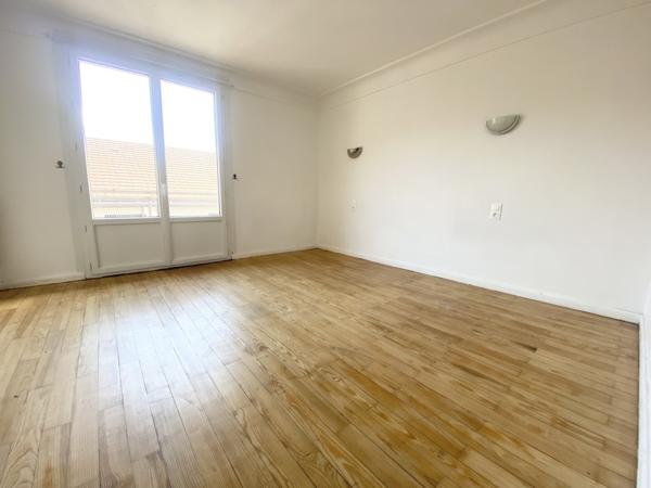 Opportunité à saisir 96m2 au centre ville Bellegarde