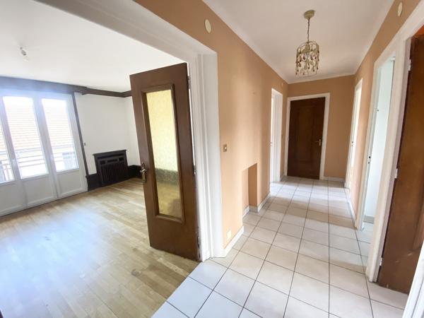 Opportunité à saisir 96m2 au centre ville Bellegarde