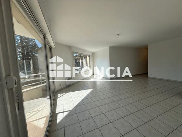 Location Appartement 3 pièces 80.1 m² - 2 RUE PAUL BERT Gap 05000