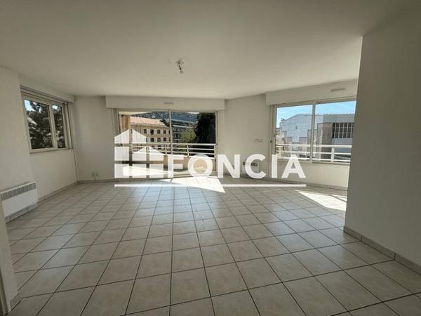 Location Appartement 3 pièces 80.1 m² - 2 RUE PAUL BERT Gap 05000