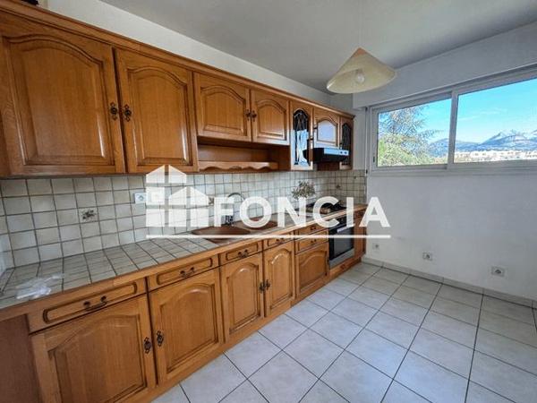 Location Appartement 3 pièces 80.1 m² - 2 RUE PAUL BERT Gap 05000