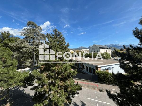 Location Appartement 3 pièces 80.1 m² - 2 RUE PAUL BERT Gap 05000