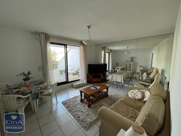 Appartement à louer 2 pièces 37.4m² Royan (17200)