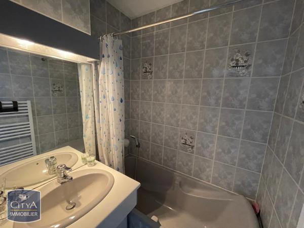 Appartement à louer 2 pièces 37.4m² Royan (17200)
