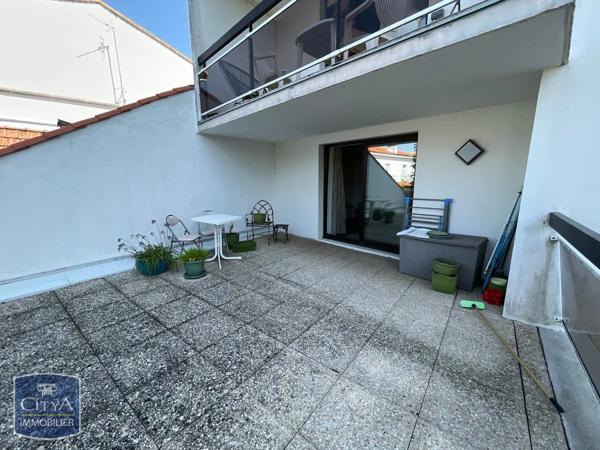 Appartement à louer 2 pièces 37.4m² Royan (17200)