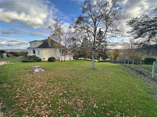 Maison individuelle à vendre à Vendat dans l'Allier (03110), ref : 2023/795-03020