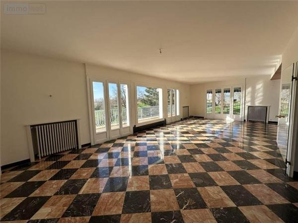 Maison individuelle à vendre à Vendat dans l'Allier (03110), ref : 2023/795-03020