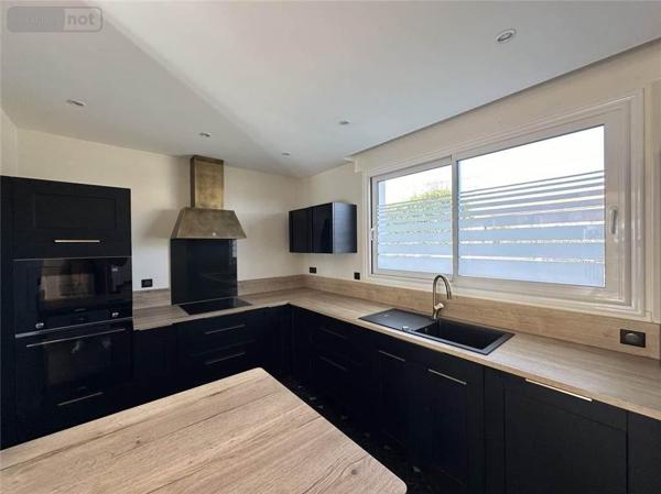 Maison individuelle à vendre à Vendat dans l'Allier (03110), ref : 2023/795-03020