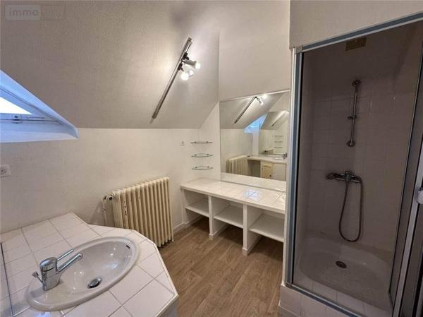 Maison individuelle à vendre à Vendat dans l'Allier (03110), ref : 2023/795-03020