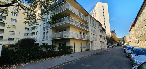 DIJON CENTRE - BUREAUX - A LOUER