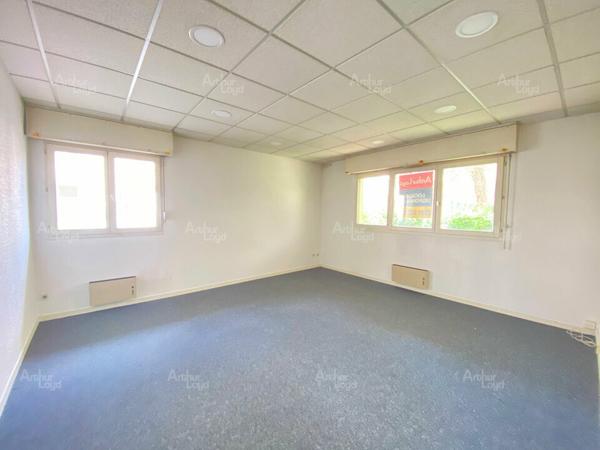 DIJON CENTRE - BUREAUX - A LOUER