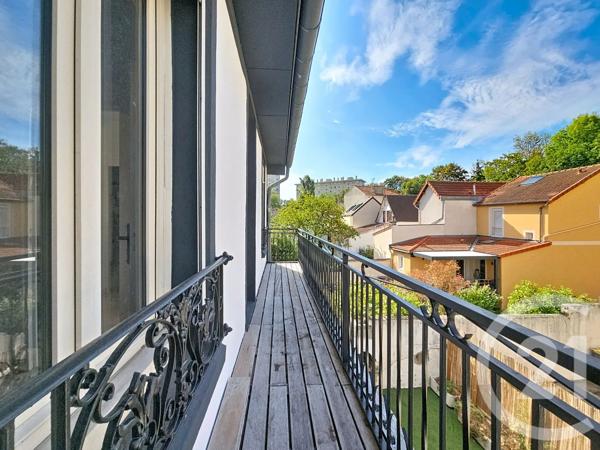 Maison à vendre  4 pièces - 77,50 m 2   VILLEJUIF  - 94