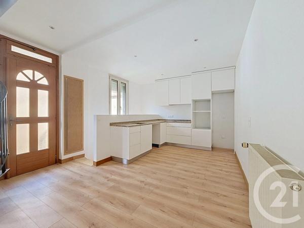 Maison à vendre  4 pièces - 77,50 m 2   VILLEJUIF  - 94