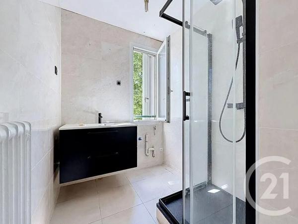 Appartement F4 à vendre  4 pièces - 58,40 m 2   CLICHY SOUS BOIS  - 93