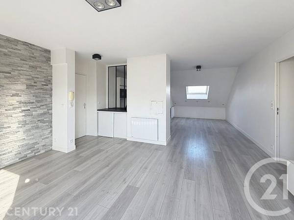 Appartement F4 à vendre  4 pièces - 79,77 m 2   NOISY LE GRAND  - 93