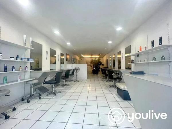 À VENDRE – FONDS DE COMMERCE SALON DE COIFFURE – LA ROCHE-SUR-YON CENTRE-VILLE