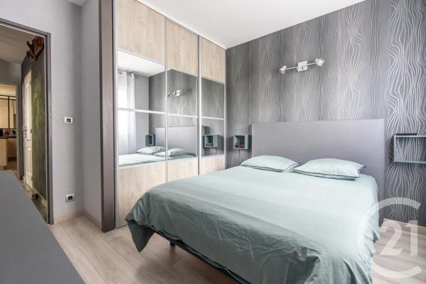 Appartement F5 à vendre  5 pièces - 103,31 m 2   VILLIERS SUR MARNE  - 94