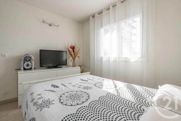 Appartement F5 à vendre  5 pièces - 103,31 m 2   VILLIERS SUR MARNE  - 94
