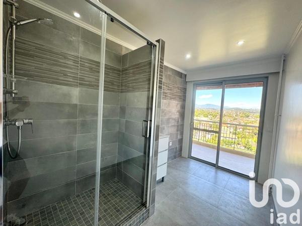 Appartement à vendre 4 pièces 98 m² Mandelieu-la-Napoule