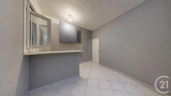 Appartement à vendre  2 pièces - 27,23 m 2   AUBERVILLIERS  - 93