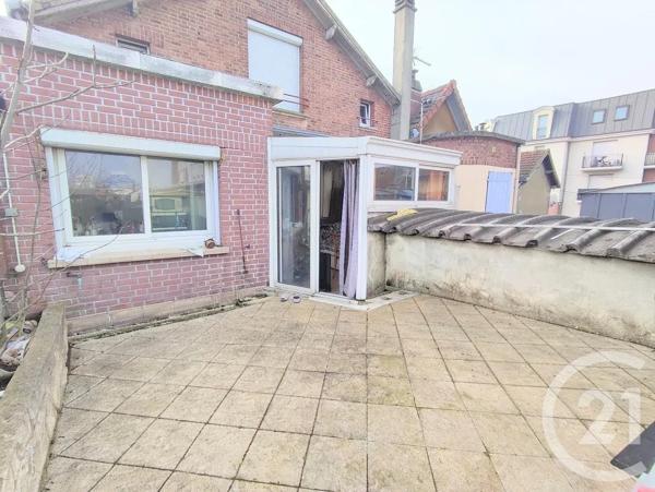 Appartement à vendre  2 pièces - 27,23 m 2   AUBERVILLIERS  - 93