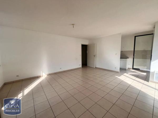 Appartement à louer 3 pièces 66.84m² La Tour-du-Pin (38110)