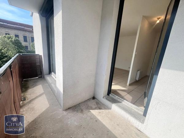 Appartement à louer 3 pièces 66.84m² La Tour-du-Pin (38110)