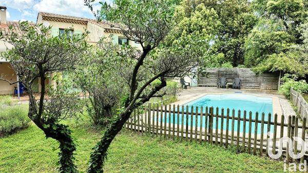 Maison traditionnelle 5 pièces de 178 m² à Saint-Restitut (26130)