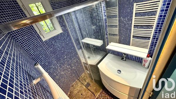 Maison traditionnelle 5 pièces de 178 m² à Saint-Restitut (26130)