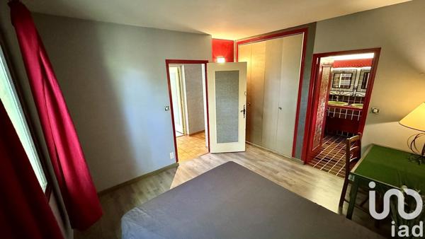 Maison traditionnelle 5 pièces de 178 m² à Saint-Restitut (26130)