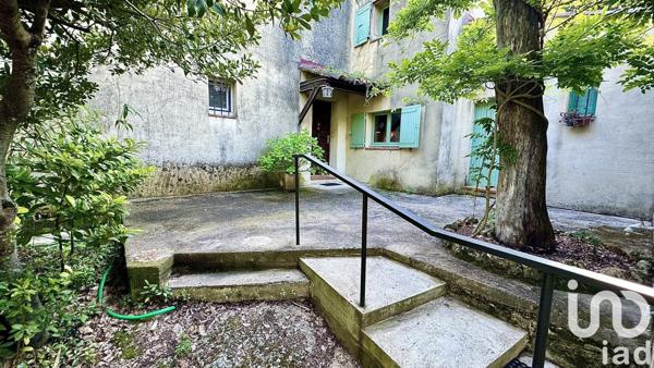 Maison traditionnelle 5 pièces de 178 m² à Saint-Restitut (26130)