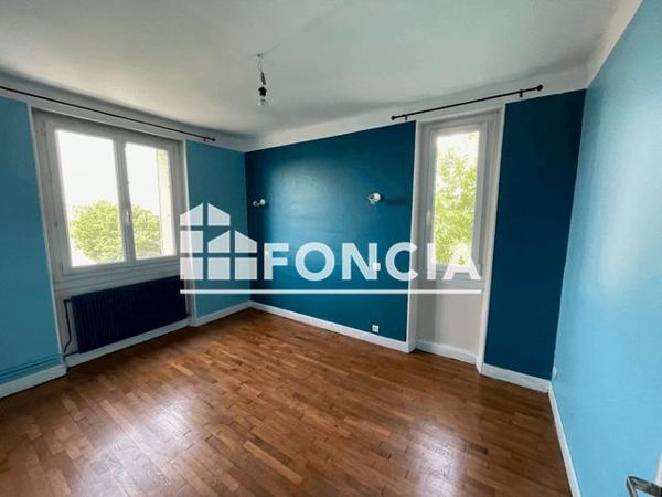 Location Appartement 3 pièces 53.5 m² - 178/180 RUE D'AUXONNE Dijon 21000