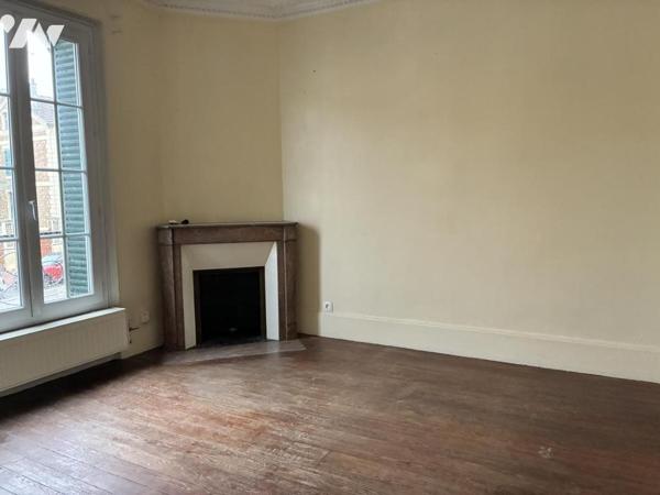 Maison ancienne avec jardin