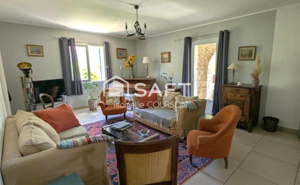 Maison de 6 pièces avec dépendance abritant un T2 à vendre à Pertuis