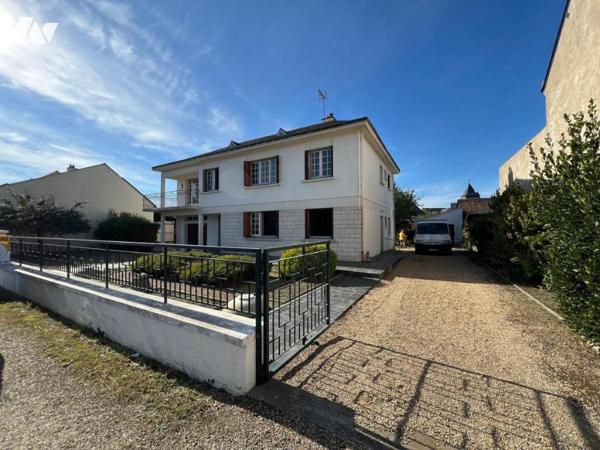 A vendre dans Bourg des Rosiers sur Loire 49350