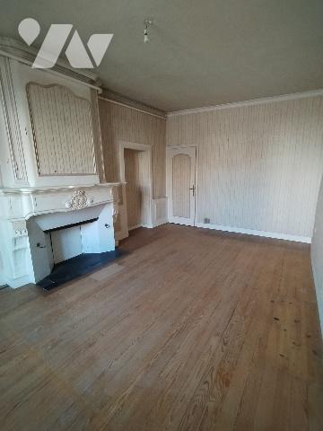 Maison de village, 
Idéale pour les grandes familles ou investisseurs