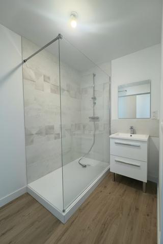 À vendre - Maison individuelle, 5 pièces située à Château-Renault (37110)